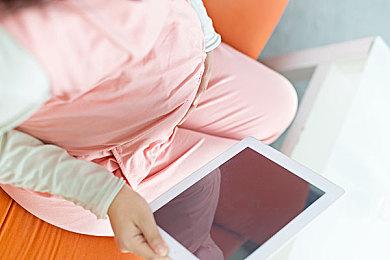 乔治·RR·马丁COS女武神祝贺《艾尔登法环》发行